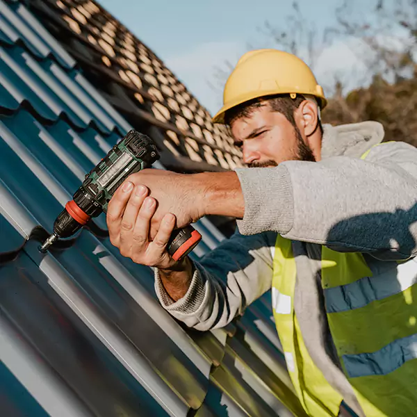 Why Norman Homeowners Choose Norman Roofing Pro for Steel Roof Repair Service?